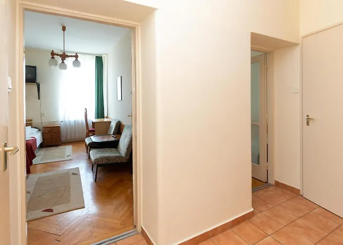 Laterum Economy Hotel *